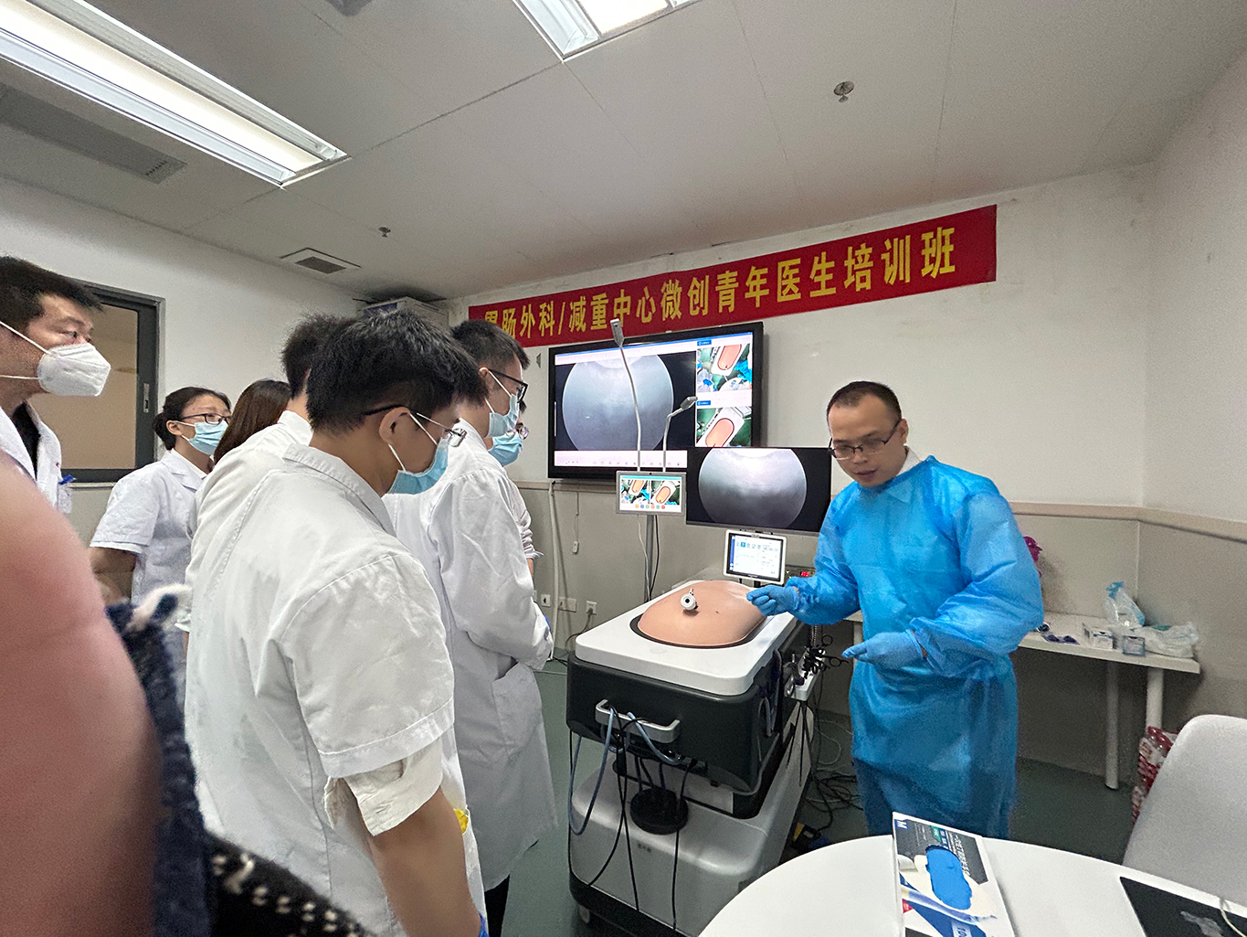 第十九站丨高仿真全脏器手术训练系统走进暨南大学附属第一医院青年医生培训班